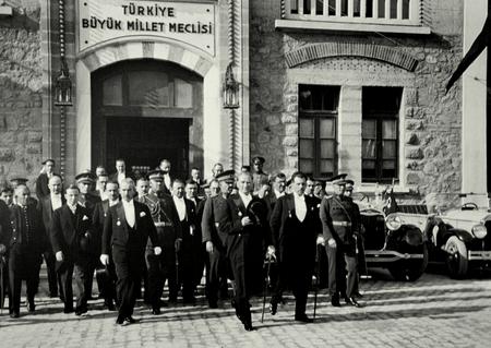 Atatürk Meclis Bahadır Gezer