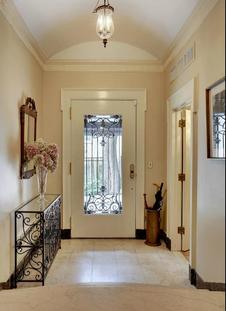 Mansion entrance for a mini wedding in Minneapolis MN