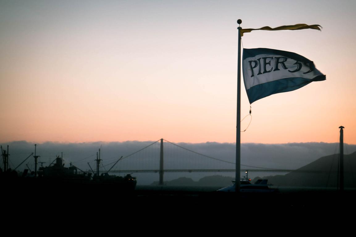 san francsisco pier 39 sunset with golden gate bridge