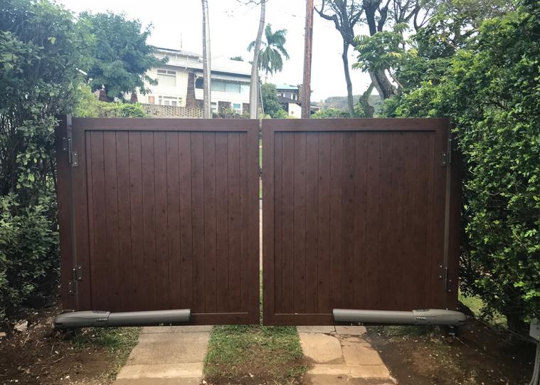 Island Style Gates, Aluminum gates Hawaii, Driveway gate Honolulu, Privacy Gates Oahu, Custom Gates Oahu, Automatic Gates Hawaii