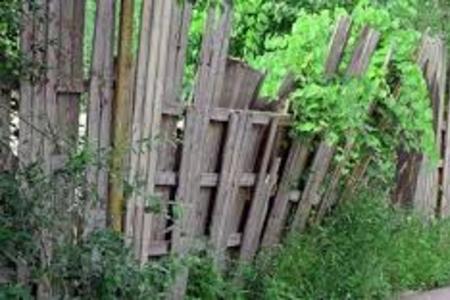 TOP-RATED OLD FENCING REMOVAL SERVICES IN LINCOLN NEBRASKA | LNK JUNK REMOVAL