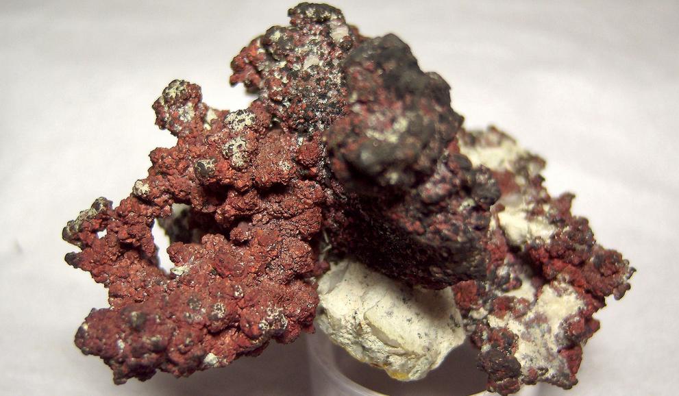 native COPPER, CUPRITE, QUARTZ - Cornwall, England, United Kingdom - ex Harold Levey