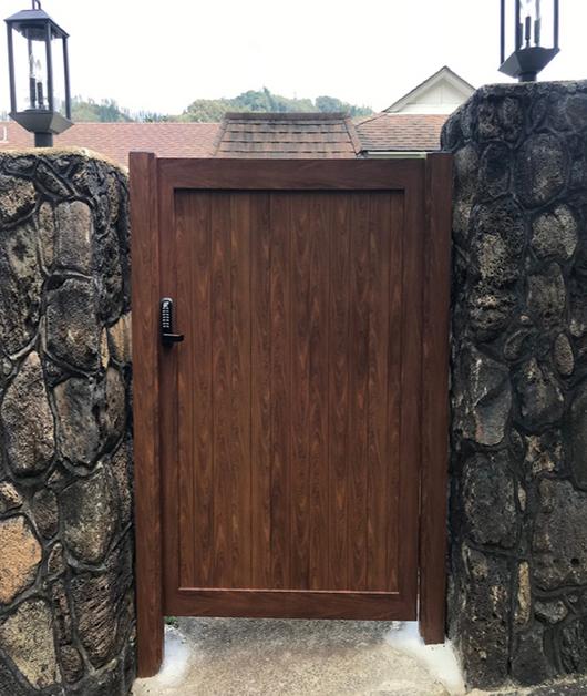 Island Style Gates, Aluminum gates Hawaii, Driveway gate Honolulu, Privacy Gates Oahu, Custom Gates Oahu, Automatic Gates Hawaii, modern aluminum driveway gates