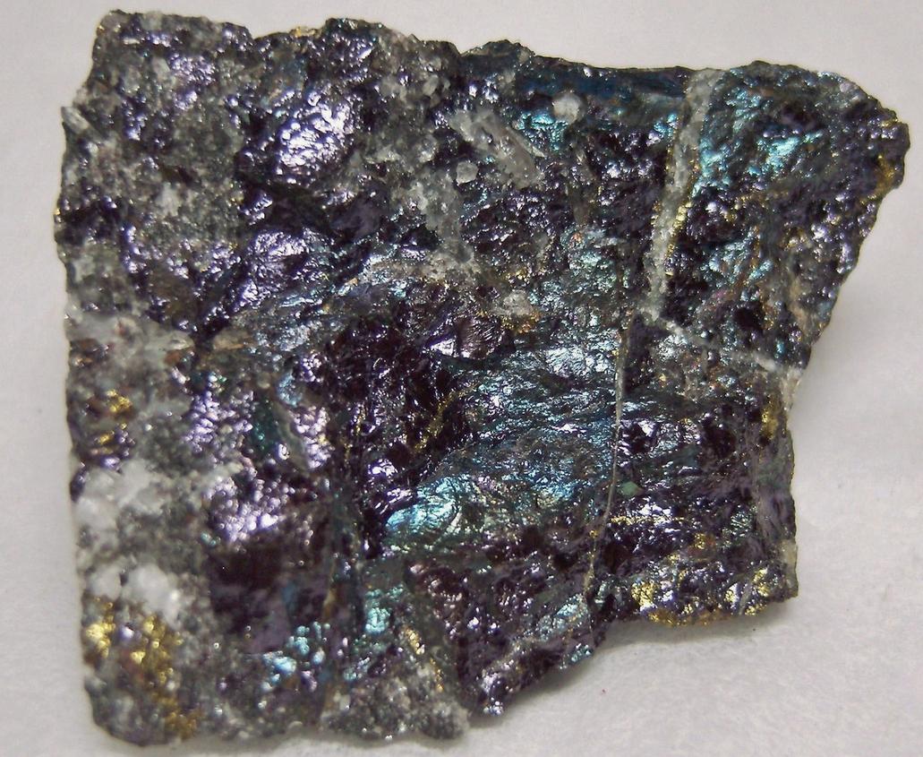 Iridescent metallic Bornite, Chalcopyrite, quartz, Butte, Butte District (Summit Valley District), Silver Bow County, Montana, USA