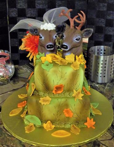 Custom made cakes and cookies in West - Grooms Cakes 2 Hunting