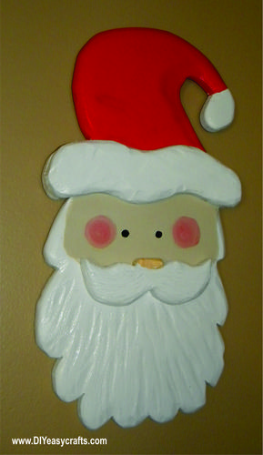 Easy DIY Carved Santa Face Christmas Decoration. FREE step by step instructions. www.DIYeasycrafts.com