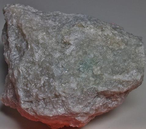fluorescing SW LW CLINO-SUENOITE, TREMOLITE - International Talc Company Mine No. 8 (Reynolds Mine), Talcville, St.Laurence County, New York, USA