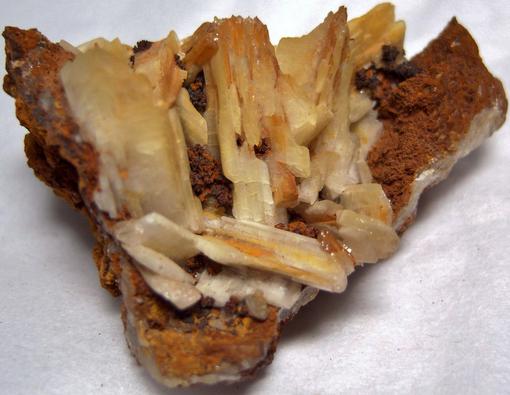 fluorescent CERUSSITE - Superfund site - Bunker Hill Mine (Tyler; Stemwinder; Bunker Hill and Sullivan; Bunker Chance Mine), Bunker Hill properties, Kellogg, Coeur d'Alene District, Shoshone County, Idaho, USA