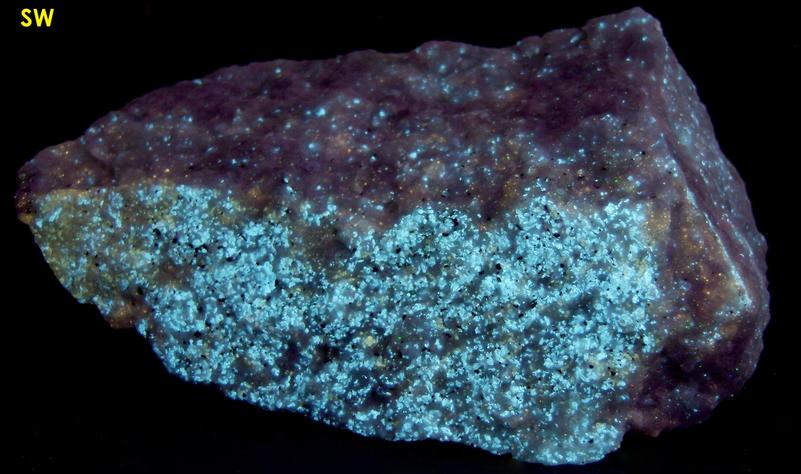 fluorescent DIOPSIDE, CHONDRODITE, Calcite, Pyrite, Long Lake Zinc Mine (Richardson Mine, Lynx Mine), Long Lake Village, Olden Township, Frontenac County, Ontario, Canada