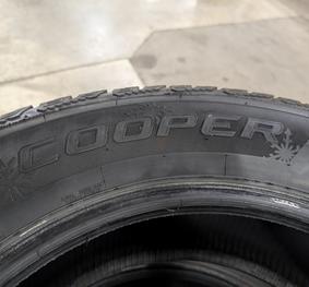 used 275/60R20 COOPER DISCOVERER SNOW CLAW TIRES STOCK# 4721