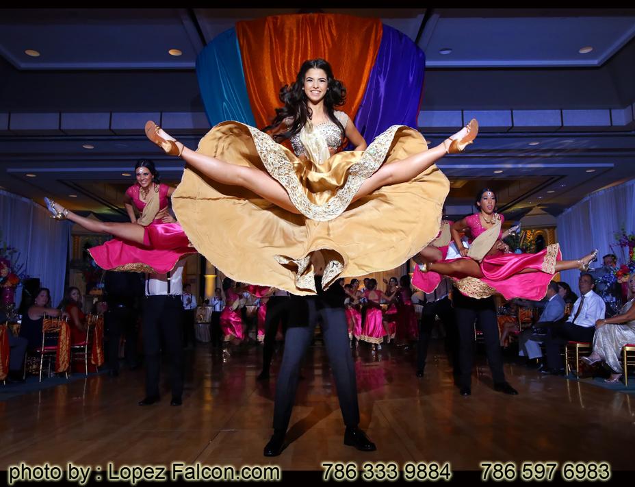 QUINCEANERA BOLLYWOOD SURPRISE DANCE MIAMI QUINCES PARTY PHOTOGRAPHY VIDEO DRESSES BOLLYWOOD CHOREOGRAPHY CHOREOGRAPHER 15 ANOS COREOGRAFIA COREOGRAFO BAILE DE QUINCEANERA BEST