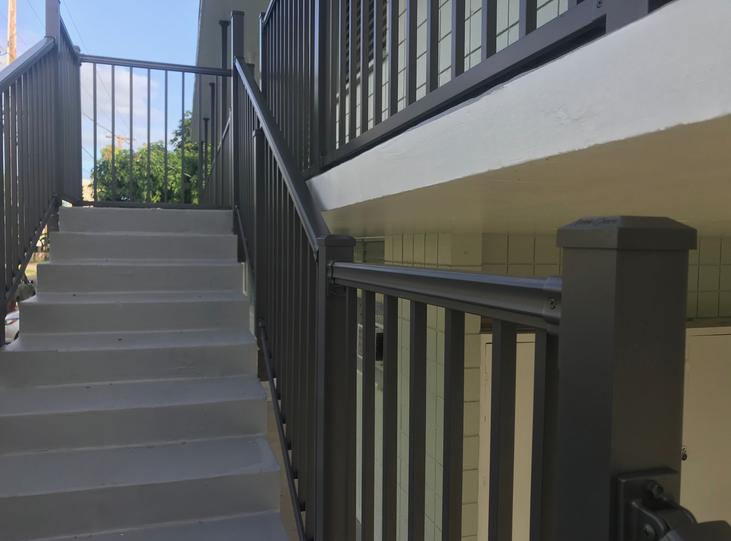 aluminum railing Hawaii, aluminum railing Honolulu, railing Honolulu, deck Hawaii, decks Hawaii, Oahu aluminum railings, Oahu decks, decks, aluminum railings, railings, Oahu, Island railing, island railing and gates, island gates, island view