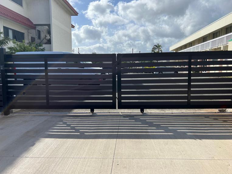 ISLAND RAILING & GATES LLC Aluminum Cladding, Aluminum Soffit