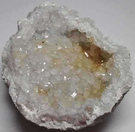 QUARTZ geode - Gray Quarry (Grays Quarry), Hamilton, Hancock County, Illinois, USA