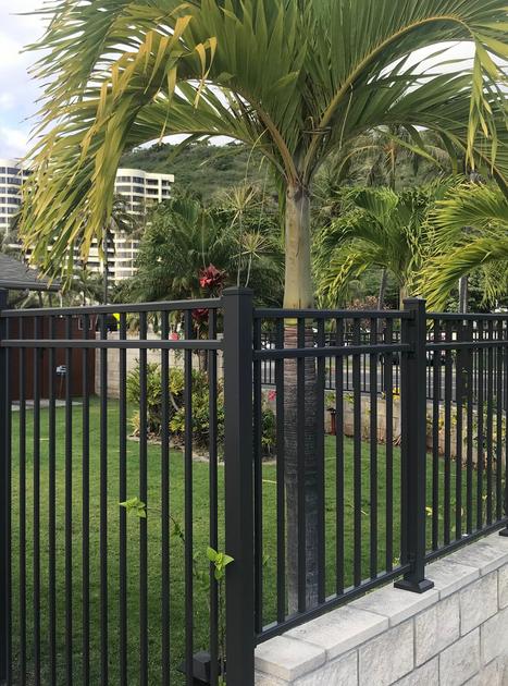 aluminum picket fence