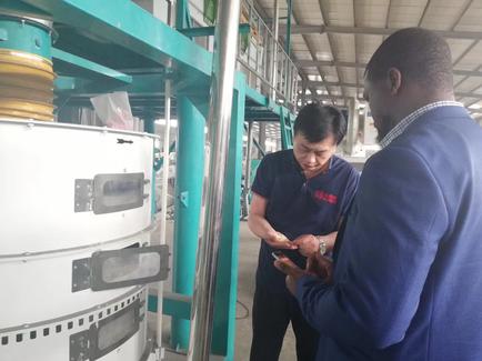 Ethiopia client visit flour mill machines in Hongdefa China