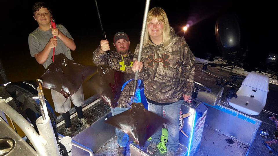 Shallow Stalkers Bowfishing and Fishing Charters - Home