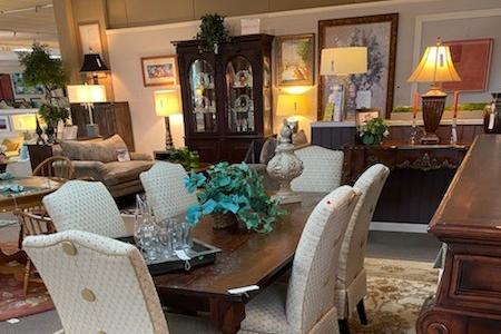 Southern Housepitality: Your Upscale Furniture Consignment Store