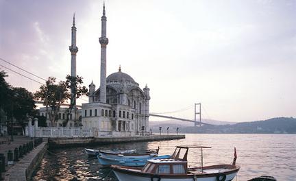 Ortakoy Mosque Istanbul Turkey - Bahadir Gezer