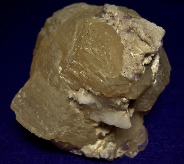 fluorescent SW LW Witherite, fluorite, calcite, sphalerite, Minerva No. 1 Mine, Ozark-Mahoning Group, Cave-in-Rock Sub-District, Illinois Kentucky Fluorspar District, Hardin County, Illinois