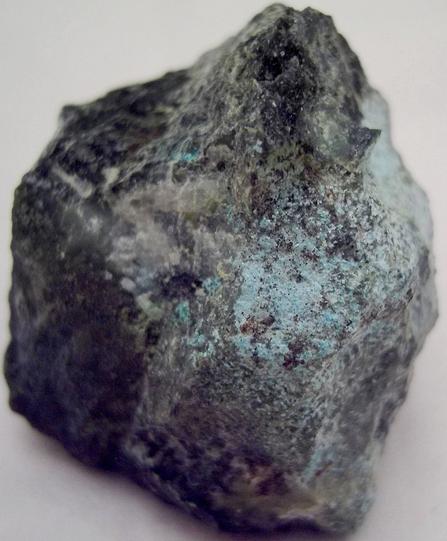 Mcguinnessite, Tremolite, serpentine, Hunting Hill quarry (Rockville Crushed Stone Quarry; Travilah Quarry; Rockville Quarry; Bardon Stone Quarry; Aggregate Industries Quarry), Rockville, Montgomery County, Maryland, USA