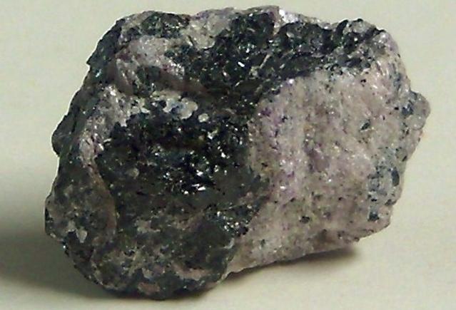 Chromite, Chromian Clinochlore Kämmererite, Unnamed Chromite prospects, Bare Hills, Baltimore County, Maryland, USA
