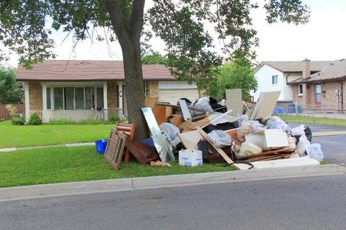 Household Furniture Household Junk Trash Removal | Lincoln NE | LNK Cleaning Company
