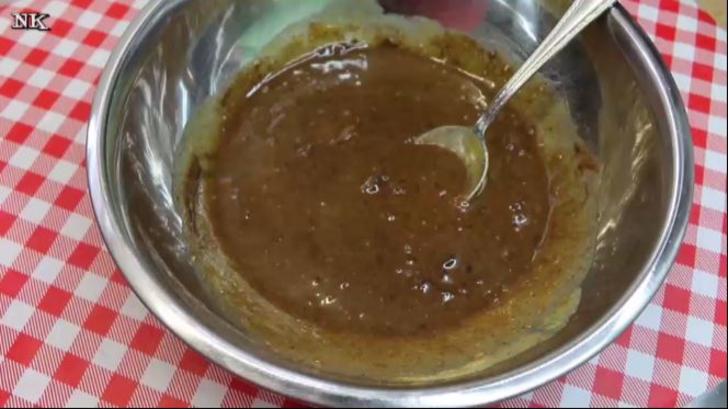 Preparing spiced peach glaze, Noreen's Kitchen