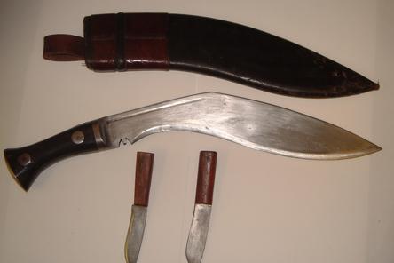 Giant Jungle Bowie Knife  Ex - Gurkha Khukuri House