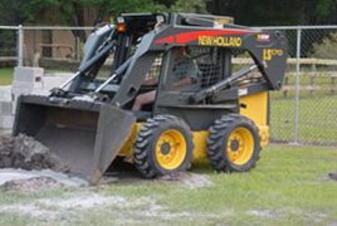 Presentato Landscaping bobcat at work.