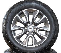 NEW TAKEOFF 20" CHEVY RST WHEELS WITH 275/60R20 BRIDGESTONE DUELER AT TIRES