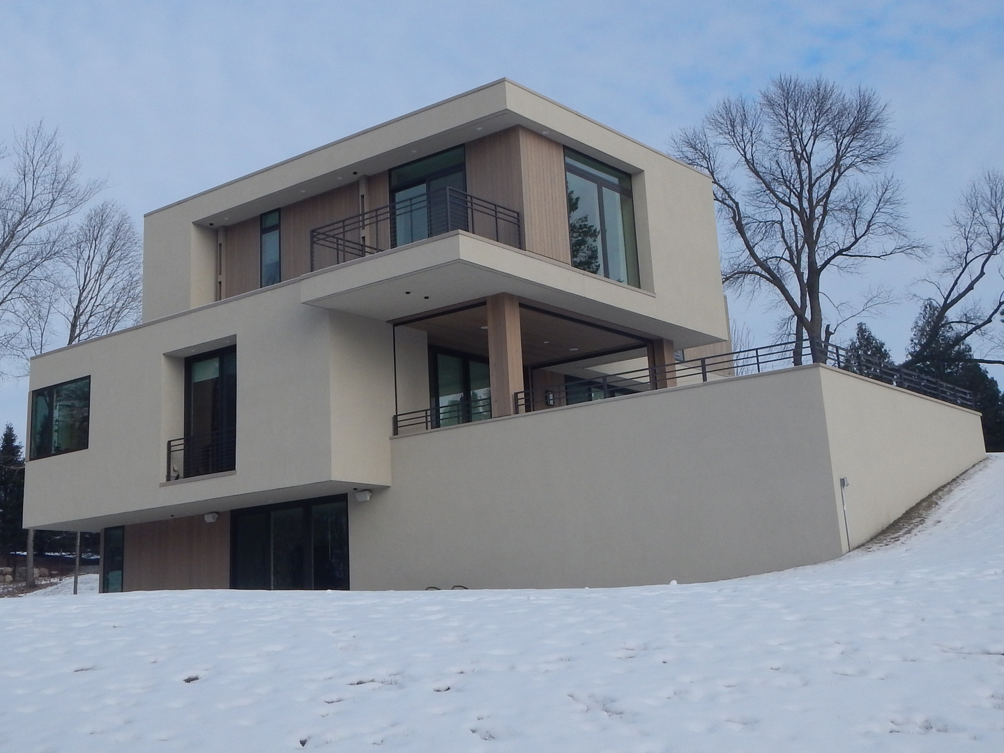 1050 New Modern House - View 8