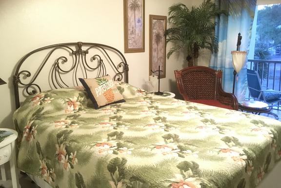 Paradise Lake Vacation Rental Condo 1204 Studio