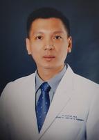 Plastic cosmetic surgeon