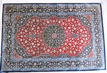 Qum silk rug