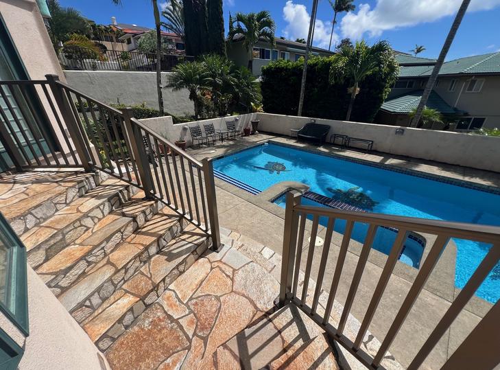 aluminum railing Hawaii, aluminum railing Honolulu, railing Honolulu, deck Hawaii, decks Hawaii, Oahu aluminum railings, Oahu decks, decks, aluminum railings, railings, Oahu, Island railing, island railing and gates, island gates, island view