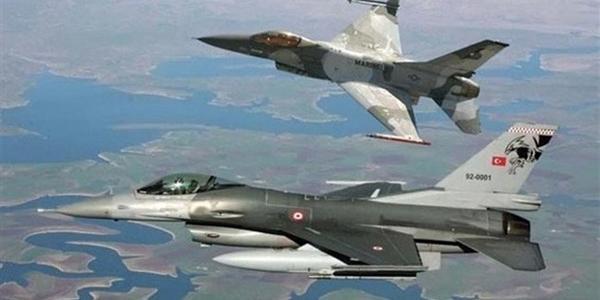 American and Turkish F16's messing around