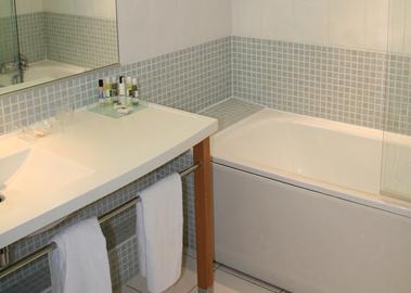 Simple Bath Architect Design Image