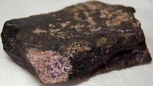 CHROMITE, CHROMIAN CLINOCHLORE Kammererite - Wood's Chrome Mine (Wood's Mine), Texas, Little Britain Township, State Line Chromite District, Lancaster County, Pennsylvania, USA