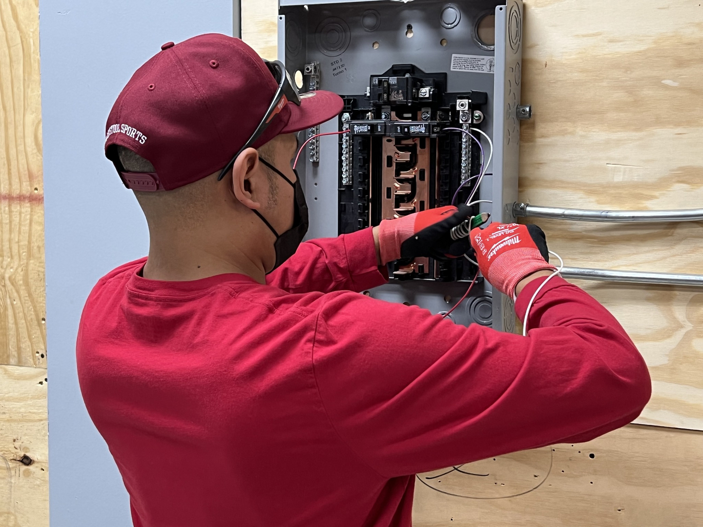 America Beauty Collage/ Escuela de Belleza en Español