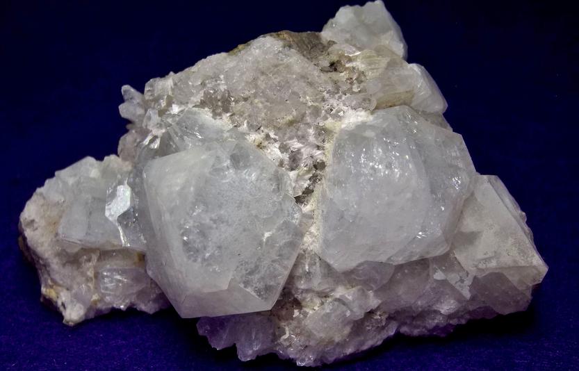 fluorescing FLUORAPOPHYLLITE, QUARTZ, LAUMONTITE - Prospect Park Quarry (Sowerbutt Quarry; Vandermade Quarry; Warren Brothers Quarry), Prospect Park, Passaic County, New Jersey, USA - ex Parker Minerals - for sale