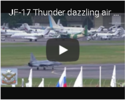 JF-17 Thunder dazzling air display - Paris Air Show 2015