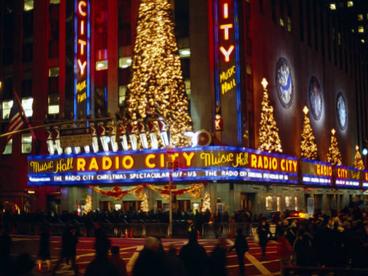 CHRISTMAS IN NYC LIMO TOUR