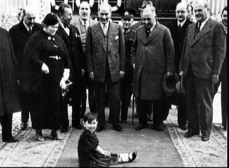Atatürk 23 Nisan