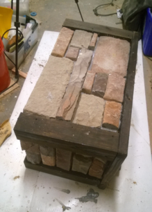 How to build an easy DIY stone veneer raised planter. FREE step by step instructions. www.DIYeasycrafts.com