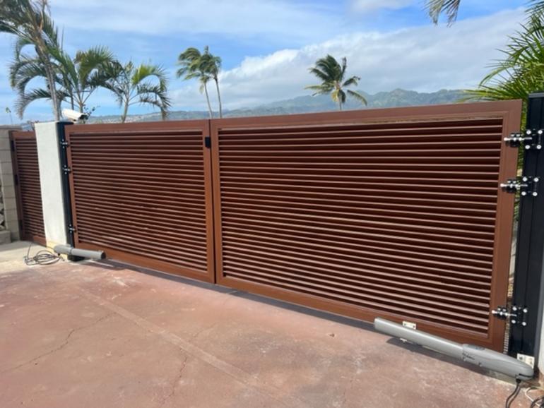 Island Style Gates, Aluminum gates Hawaii, Driveway gate Honolulu, Privacy Gates Oahu, Custom Gates Oahu, Automatic Gates Hawaii, modern aluminum driveway gates