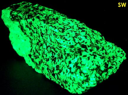 SW LW UV fluorescent WILLEMITE, FRANKLINITE, ZINCITE, Franklin Mine, Franklin, Franklin Mining District, Sussex County, New Jersey, USA