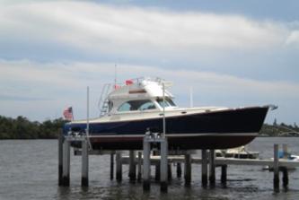 Neptune 8 Post Yacht Lift