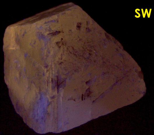fluorescent CALCITE - Harlowton, Wheatland County, Montana, USA