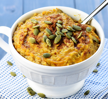 Oatmeal with pumpkin seeds